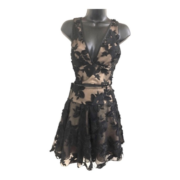 bebe Dresses & Skirts - Bebe black illusion floral embroidered v-neck sleeveless top & flounce skirt set